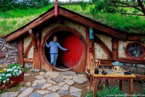 Ein Künstler darf im Land der Hobbits natürlich auch nicht fehlen.