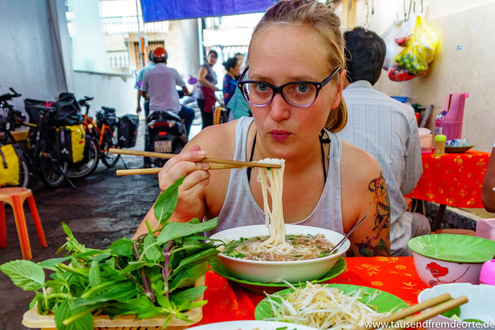 Sogar Melanie hat gefallen daran gefunden, zum Frühstück eine Nudelsuppe zu essen.