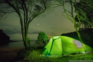 Einer der besten Unterkünfte unter dem klaren Sternenhimmel bei der Kajaktour durch den Abel Tasman National Park
