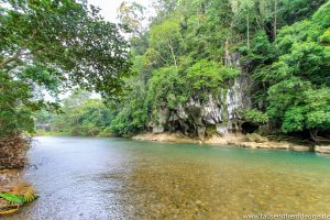 Affenfelsen im Khao Sok Nationalpark