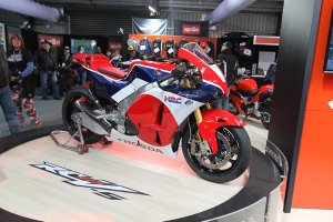 Motorräder von Honda sind nur eine von verschiedenen Marken auf der Motorrad Expo beim MotoGP auf Phillip Island.
