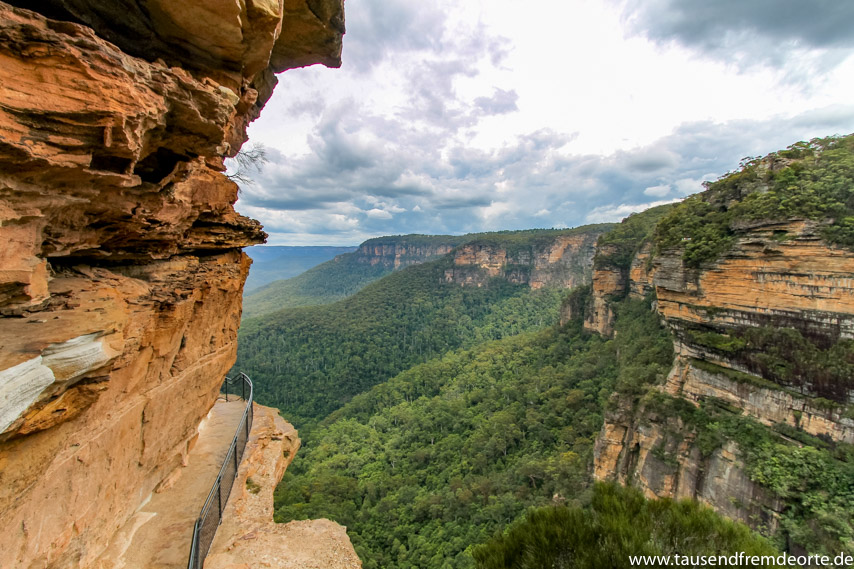 Felsen und Ausblick in den Blue Mountains