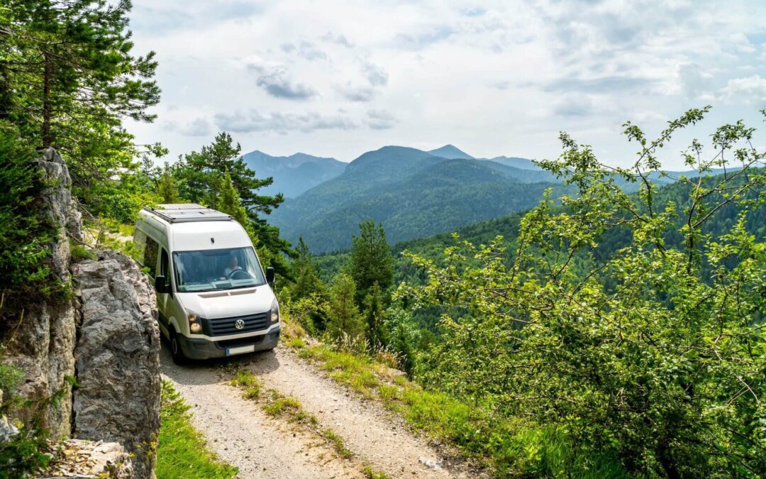 Schotterstraßen sind in Bosnien keine Seltenheit